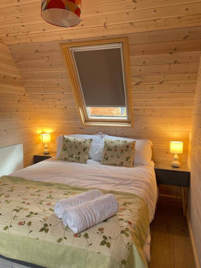Hotel Hedgehog Glamping Pod School House Farm Leighton  Exteriér fotografie